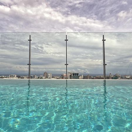 Courtyard By Marriott Santo Domingo Piantini Hotel Bagian luar foto