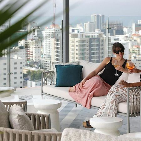 Courtyard By Marriott Santo Domingo Piantini Hotel Bagian luar foto