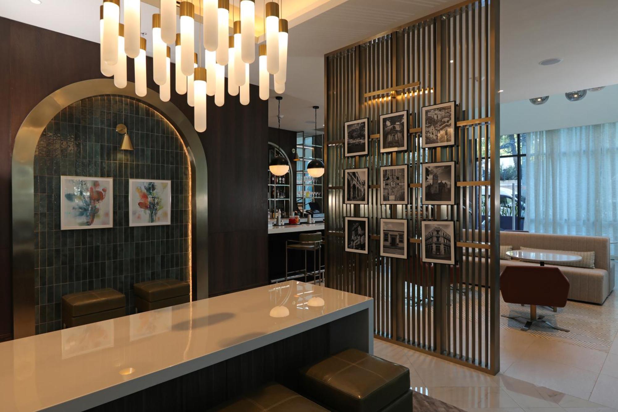 Courtyard By Marriott Santo Domingo Piantini Hotel Bagian luar foto