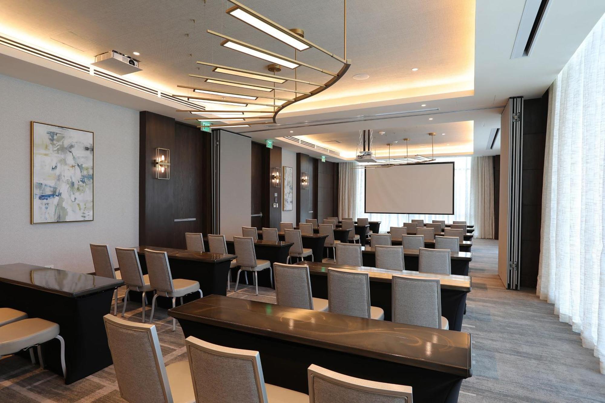Courtyard By Marriott Santo Domingo Piantini Hotel Bagian luar foto